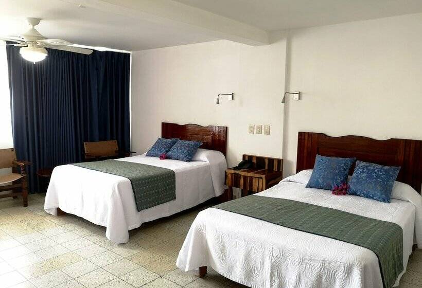 스탠다드 룸 더블 침대 2개, Rosita