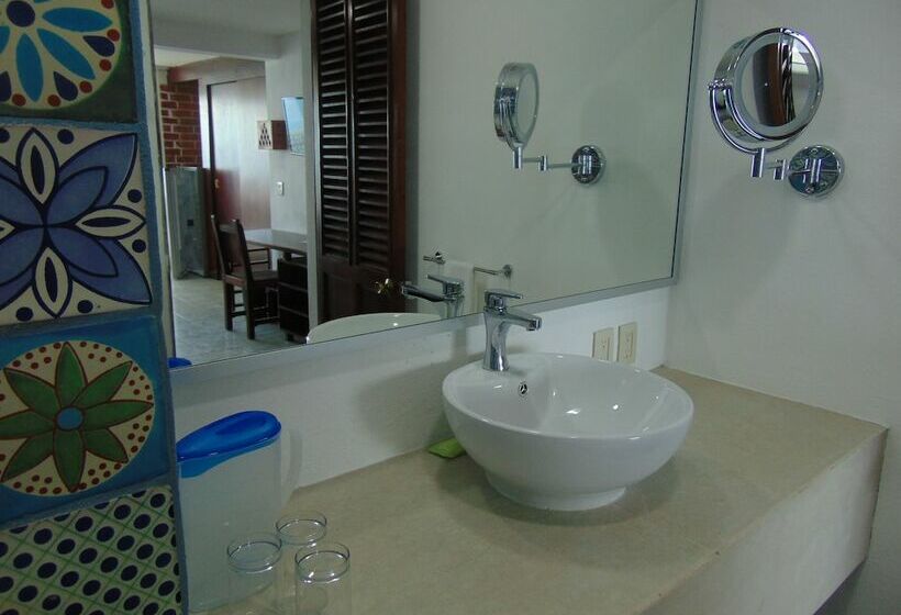 스탠다드 룸 더블 침대 2개, Rosita