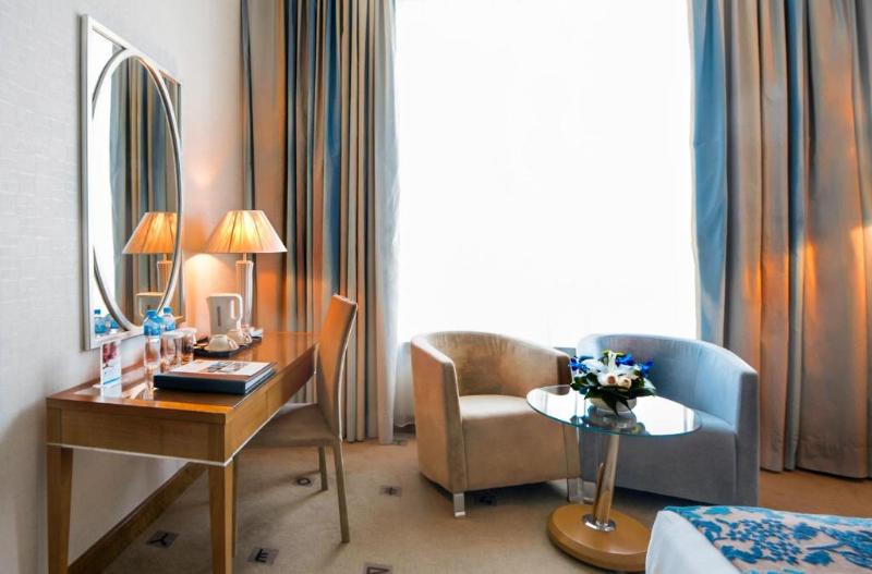 스탠다드 룸, Rosita