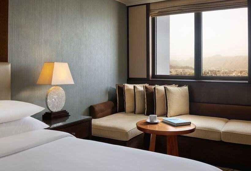 اتاق کلاب, Sheraton Oman