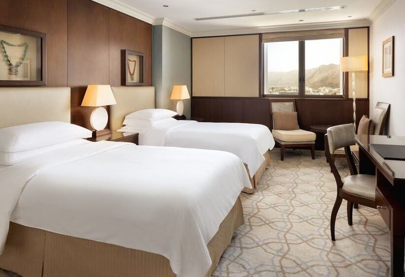 اتاق کلاب, Sheraton Oman