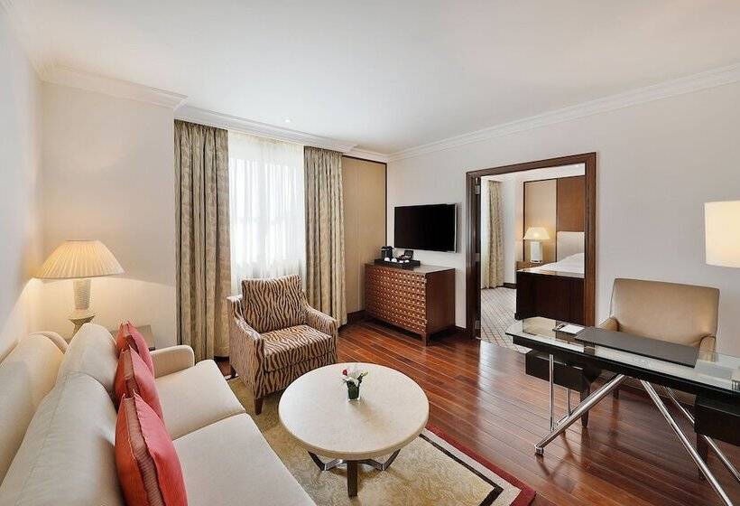 سوییت جونیور, Sheraton Oman