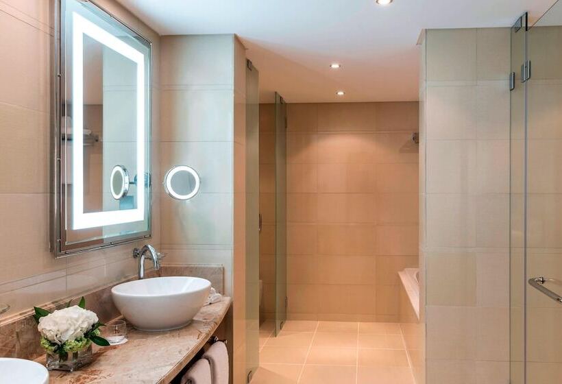 سوییت, Sheraton Oman