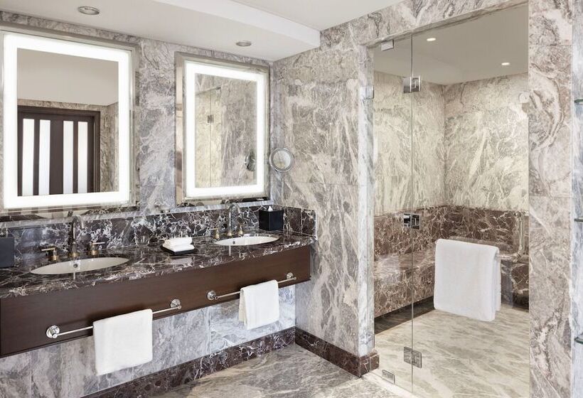 سوئیت رویال, Sheraton Oman