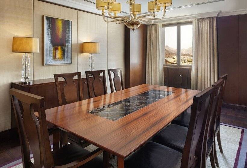 سوئیت رویال, Sheraton Oman