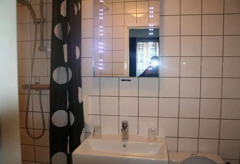 اتاق استاندارد چهار تخته, Bicycle Hotel Amsterdam