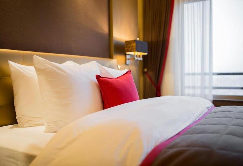 جناح, Grand Hotel Huis Ter Duin