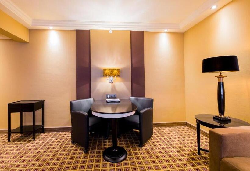 جناح مطلّ علي البحر, Grand Hotel Huis Ter Duin