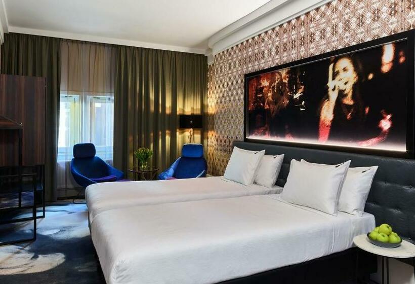 Номер Deluxe, Clayton Hotel Amsterdam American