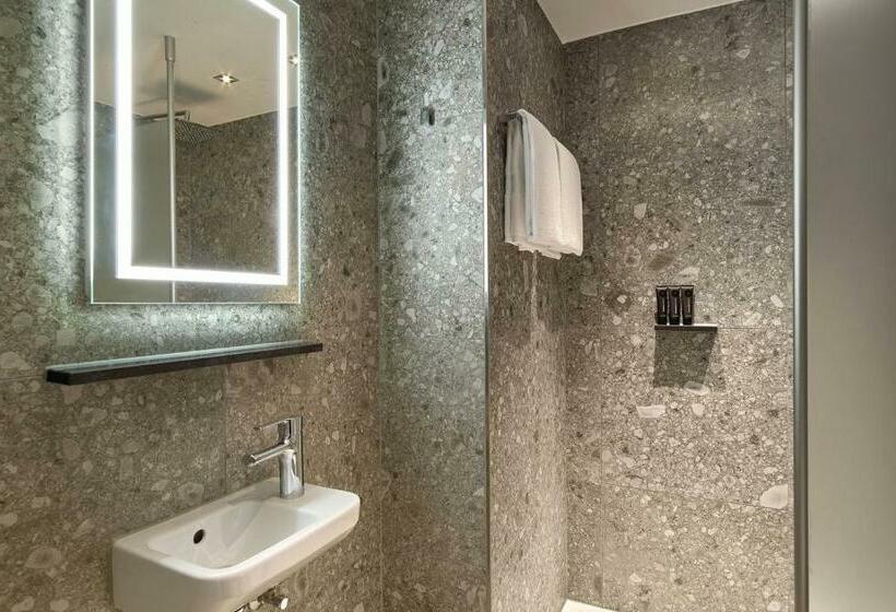 Номер Deluxe с Видом, Clayton Hotel Amsterdam American