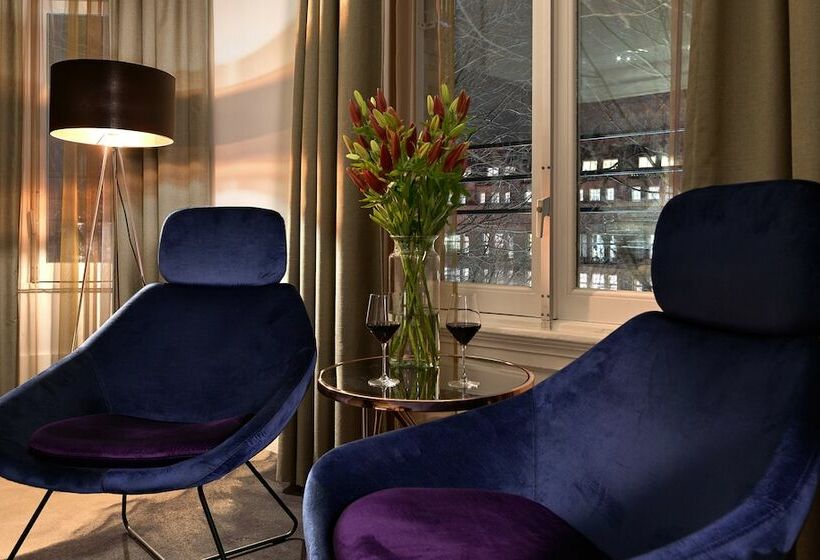 Полулюкс, Clayton Hotel Amsterdam American