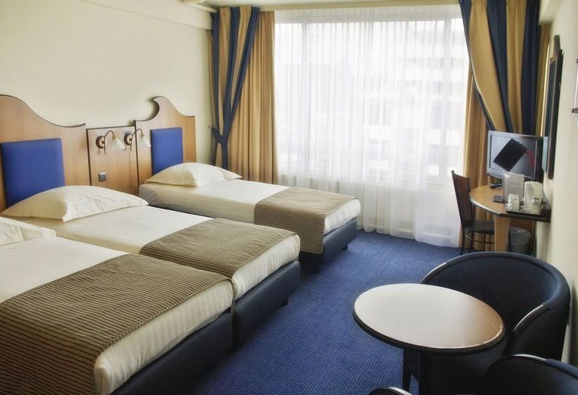 스탠다드 트리플 룸, Badhotel Scheveningen