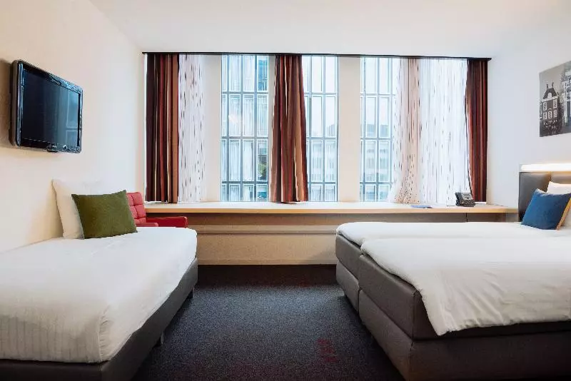 اتاق استاندارد سه نفره, Casa Amsterdam