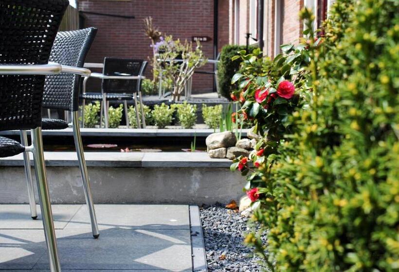 Номер Стандарт, De Magneet