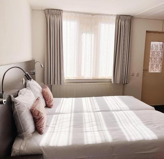 Номер Стандарт Трехместный, De Magneet