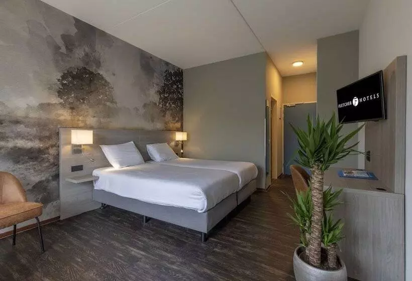 Comfort room with terrace, Fletcher Hotel Restaurant Hellendoorn