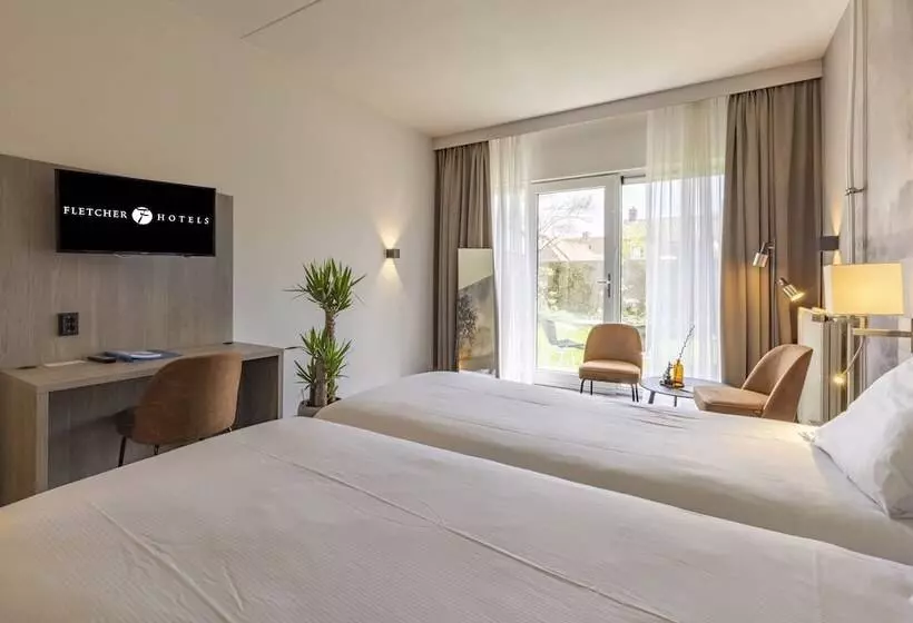 Comfort room with terrace, Fletcher Hotel Restaurant Hellendoorn