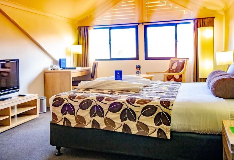 اتاق اجرایی, Highlander Hotel & Apartments