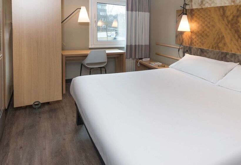 اتاق استاندارد با تخت دوبل, Ibis Tilburg