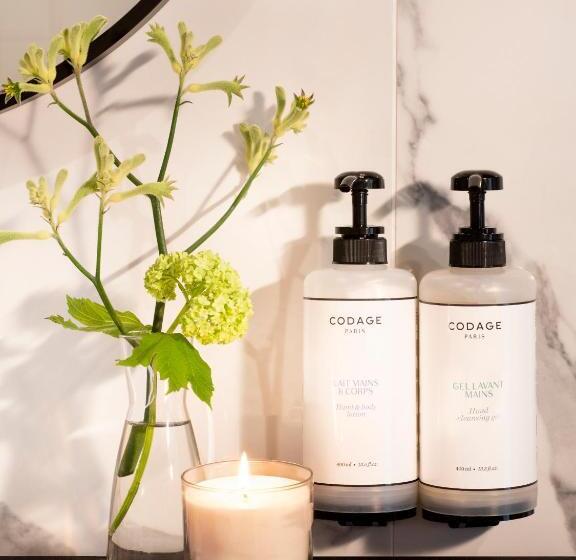 Standard Single Room, Jan Luyken Amsterdam