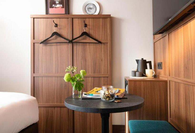 Standard Room, Jan Luyken Amsterdam