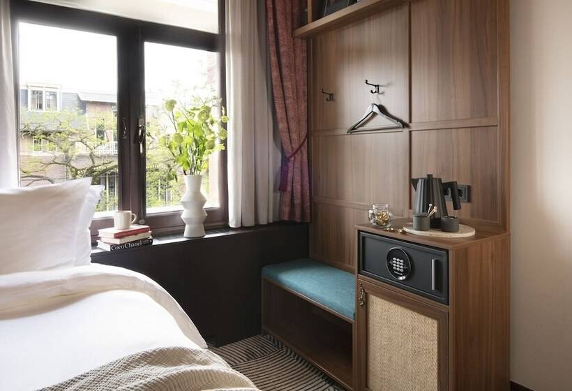 Standard Single Room, Jan Luyken Amsterdam