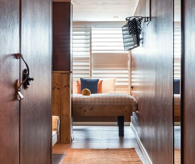 اتاق استاندارد سه نفره, Max Brown Hotel Museum Square, Part Of Sircle Collection