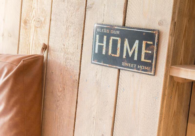 اتاق استاندارد, Max Brown Hotel Museum Square, Part Of Sircle Collection