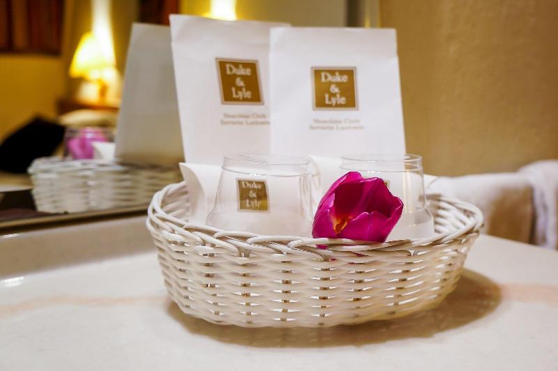 غرفة قياسية ثلاثية, Owl