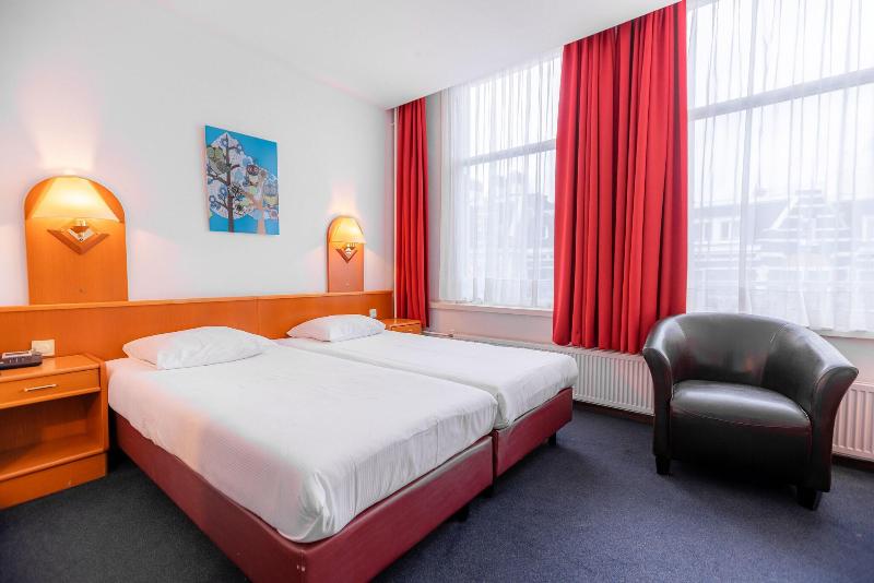 غرفة قياسية ثلاثية, Owl