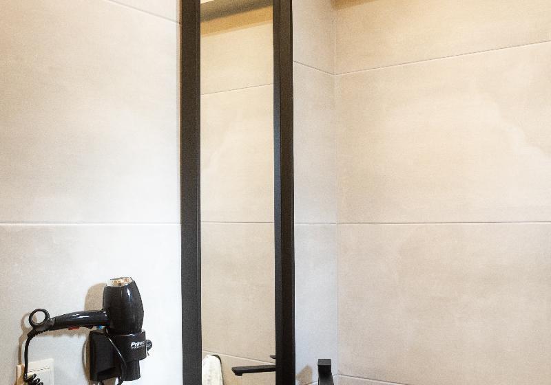 غرفة قياسية, Owl