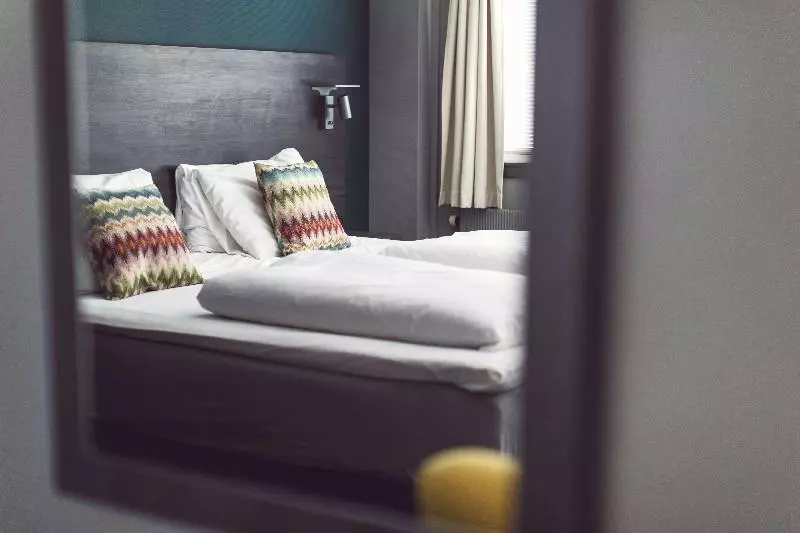 اتاق خانوادگی, Sure  By Best Western Haugesund