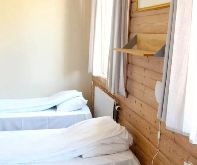 اتاق استاندارد چهارنفره با سرویس بهداشتی مشترک, Singsaker Sommerhotell   Hostel