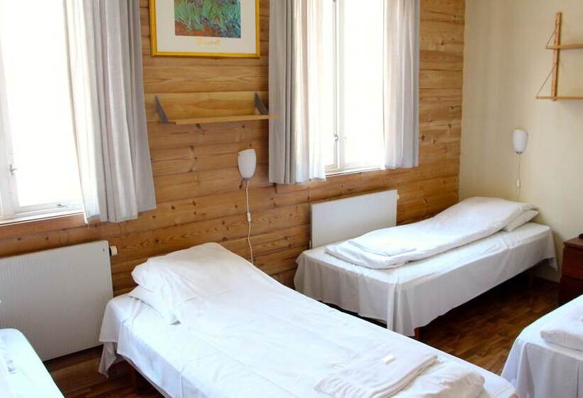 Quarto Quádruplo Standart Casa de Banho Partilhada, Singsaker Sommerhotell   Hostel