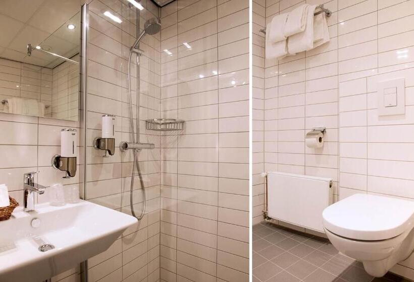 חדר אקונומי, Strandhotel De Vassy