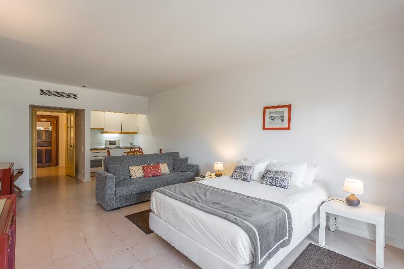 استودیوی استاندارد, Clube Do Lago