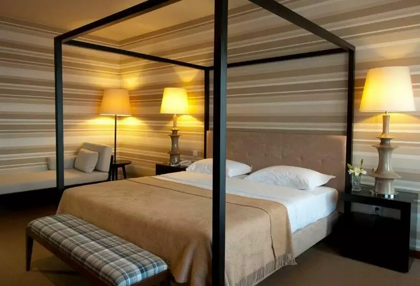 スイート, Grande Hotel De Luso