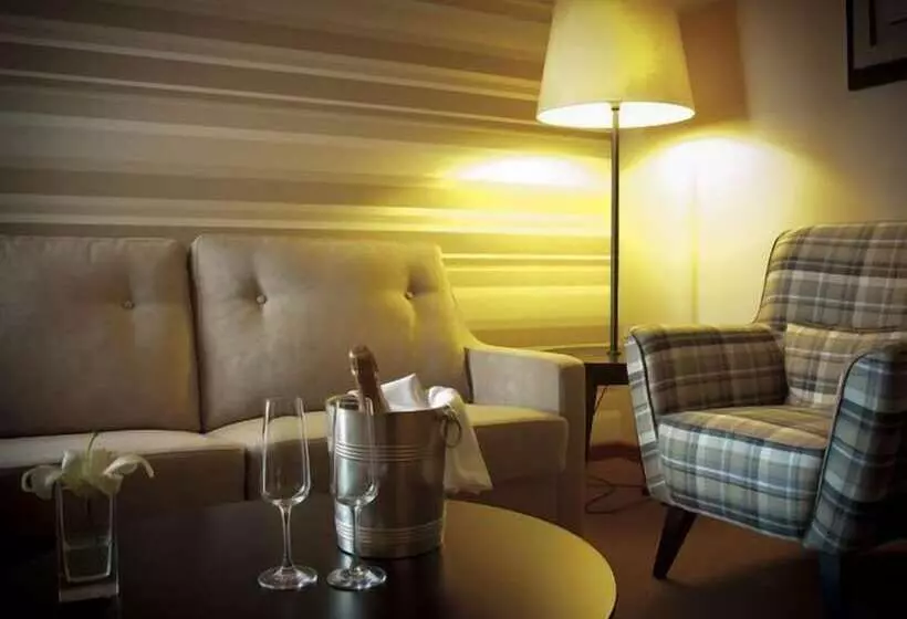 スイート, Grande Hotel De Luso
