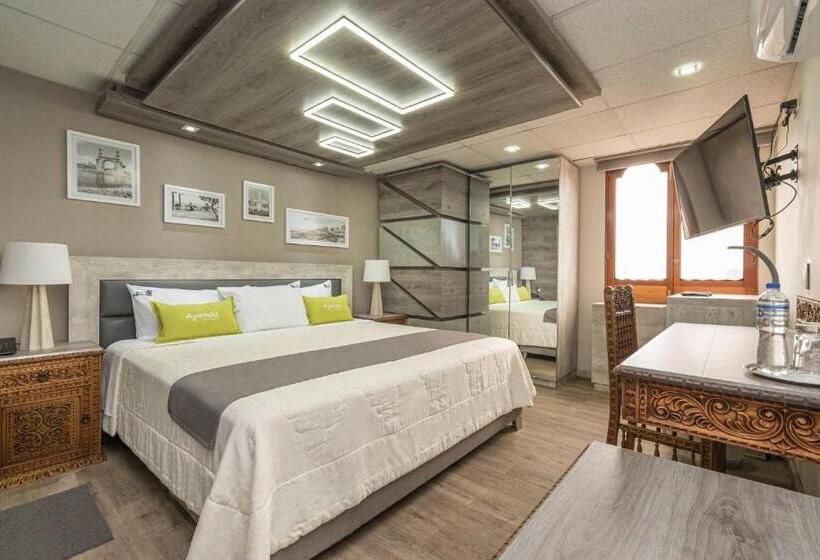 غرفة ديلوكس, El Marqués