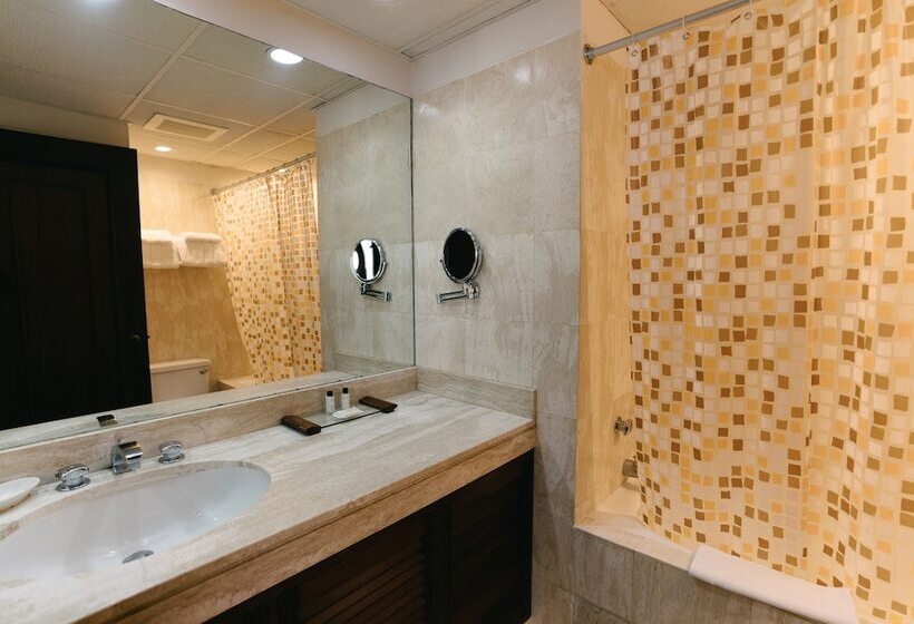 디럭스 룸, Bth Hotel Lima Golf