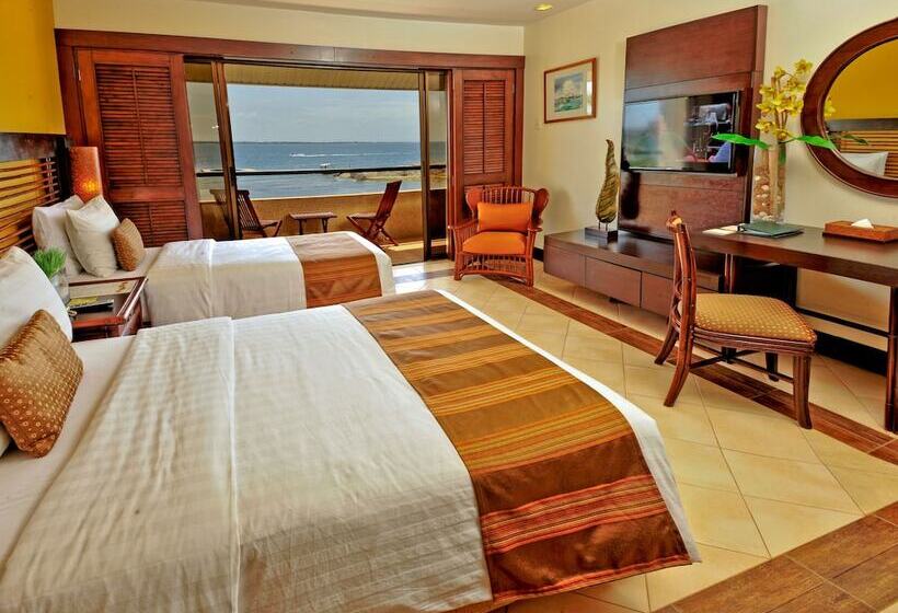 سوییت جونیور, Costabella Tropical Beach