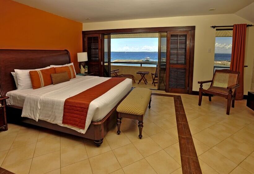 سوییت جونیور, Costabella Tropical Beach