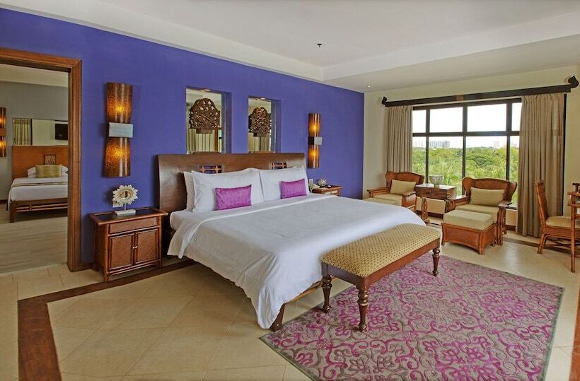 2 Bedrooms Suite Sea View, Costabella Tropical Beach