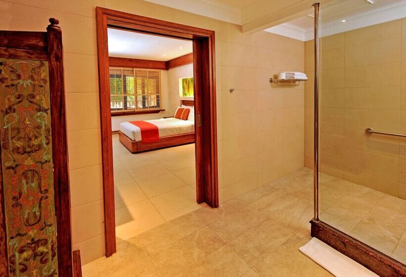 اتاق لوکس, Costabella Tropical Beach