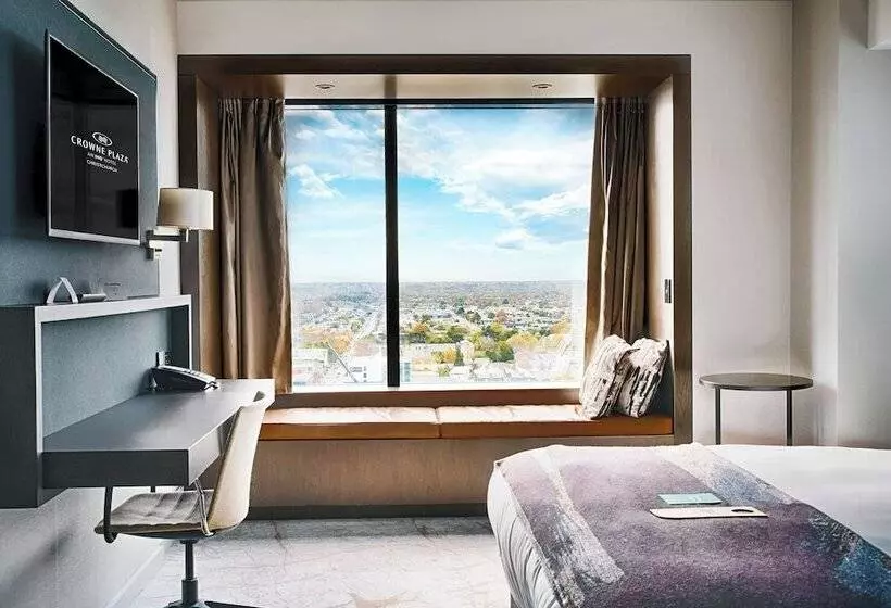 シティビューのダブルベッドスタンダードルーム, Crowne Plaza Christchurch, An Ihg