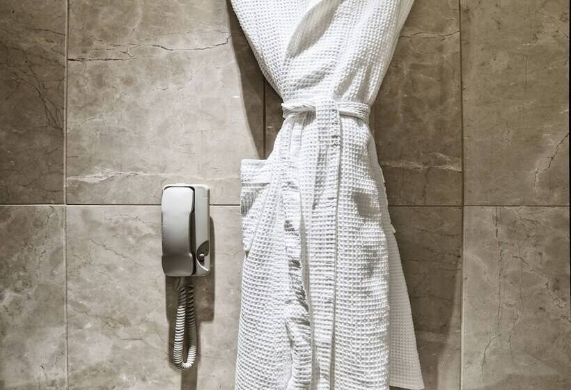 سوئیت پرزیدنت, Crowne Plaza Porto, An Ihg