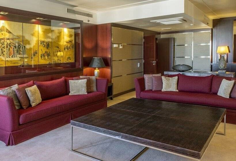 سوئیت پرزیدنت, Crowne Plaza Porto, An Ihg