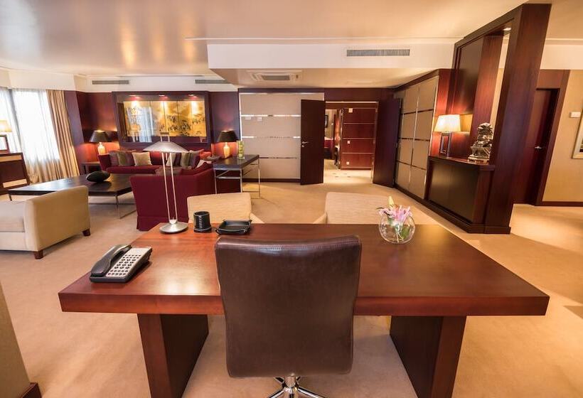 سوئیت پرزیدنت, Crowne Plaza Porto, An Ihg