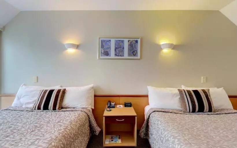 ２ダブルベッドのスタンダードルーム, Dunedin Leisure Lodge  Distinction