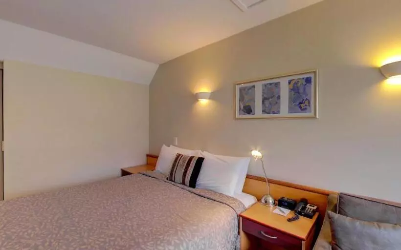 キングサイズベッドのスーペリアルーム, Dunedin Leisure Lodge  Distinction